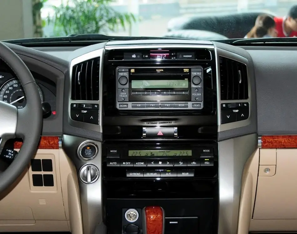 Clearance Android 8.1 Tesla style Car DVD Player GPS Navigation for Toyota Land Cruiser LC200 2008-2015 car auto stereo Radio head unit 4G 3