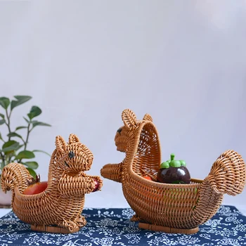 

Creative Squirrel Storage Basket Animal Rattan Woven Storage Basket Fruit Basket Snack Basket