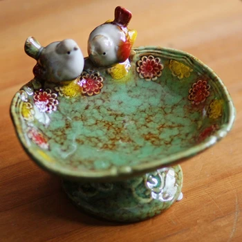 

European Art Retro Bird High Foot Ceramic Key Snack Jewelry Storage Tray Simple Bathroom Soap Box Living Room Ashtray Decoration