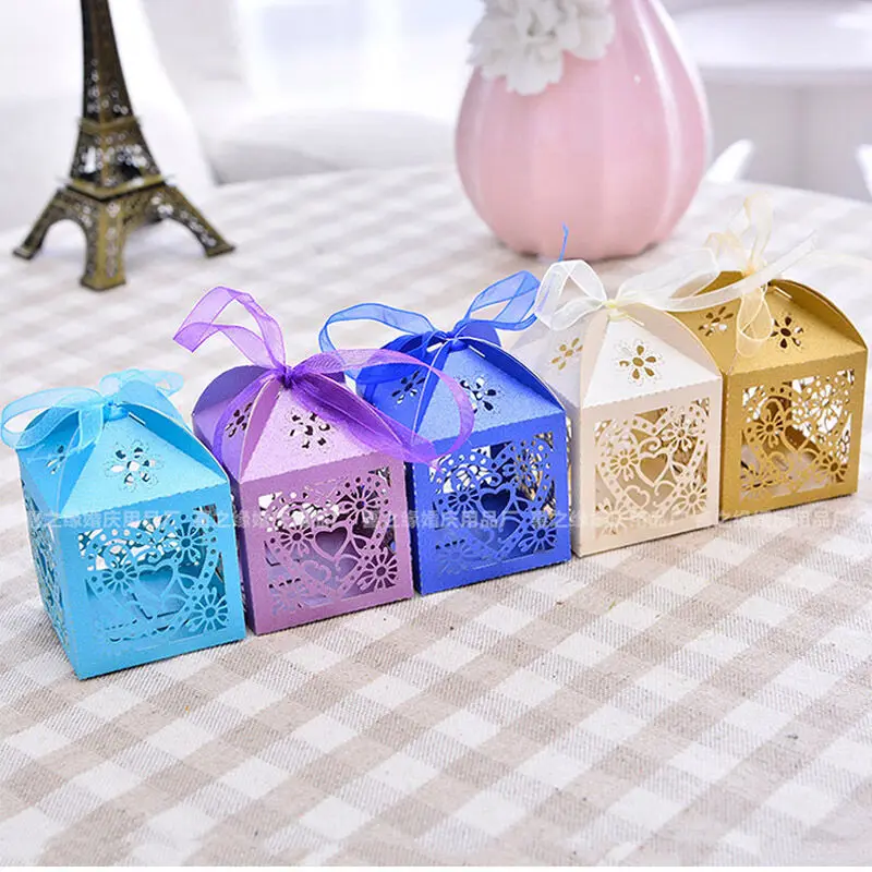 New 50PCS Love Heart Laser Cut Candy Box Gift Boxes Ribbon Wedding Party Favor Bins