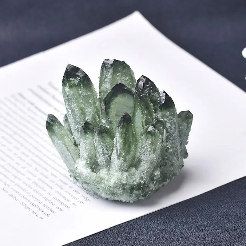 

1PC High Quality Natural Green Crystal Cluster Specimen Mineral Stone Points Healing Stone Raw Crystals Home Decoration DIY Gift