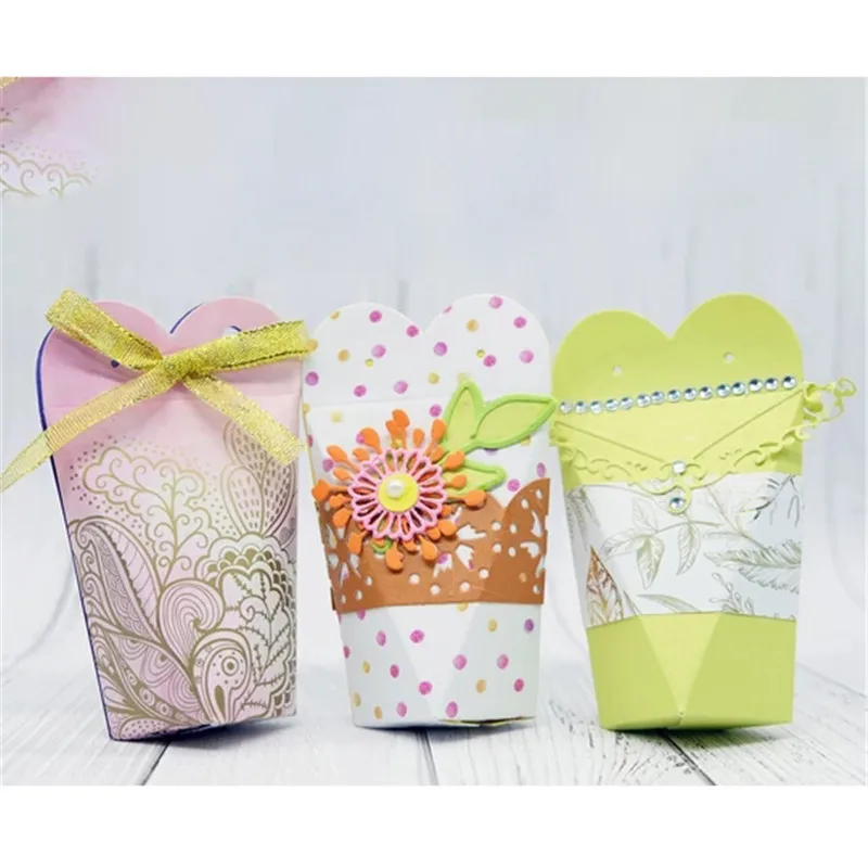 

Eatshape Foldable Gift Box Cutting Dies Metal Dies For Scrapbooking Album Card Making Embossing Stencil Diecuts Dropshipping