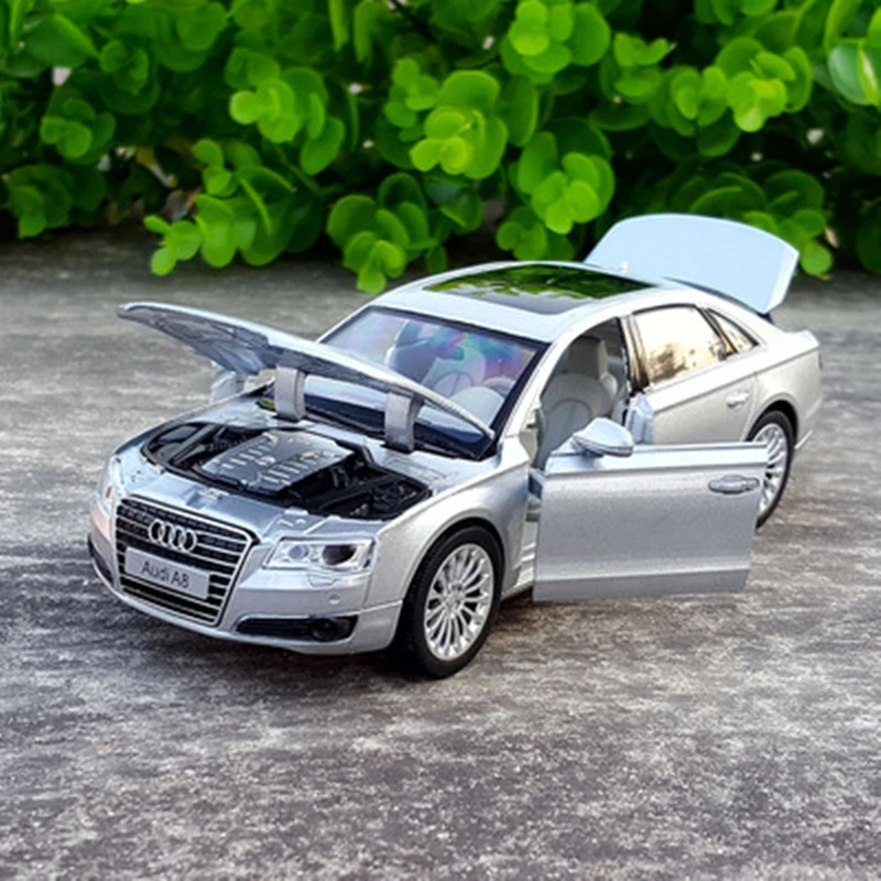 1/32 AUDI A8 Alloy Car Model Diecast & Toy Vehicle Metal Toy Car Model High Simulation Sound Light Collection Childrens Toy Gift 4