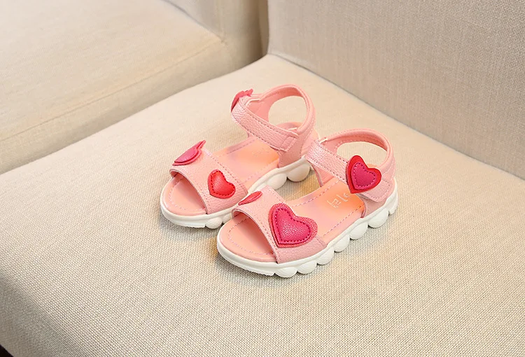 Новинка; kds; сандалии; melissa; летняя обувь для девочек в Корейском стиле; стильные тапочки из мягкой искусственной кожи с красным сердцем