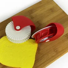 Baking Tools Dotted Cutting Tread Point Rolling Wheel Manual Cutting Machine Roller Knife Creative Kitchen Gadget conventional manual call point