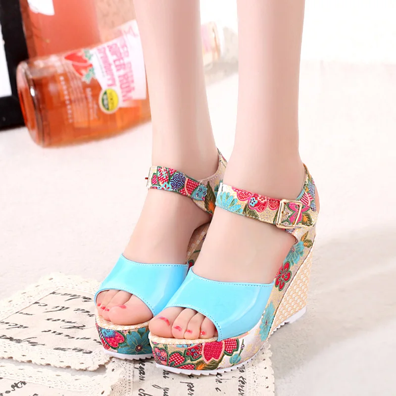2018-Women-Sandals-Summer-Platform-Wedges-Casual-Shoes-Woman-Floral-Super-High-Heels-Open-Toe-Slippers (4)