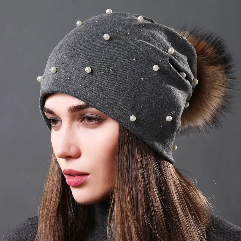 

2019 New Women's Pearls Beanies Winter Causal Solid Rhinestone Pearl Slouchy Beanies Hat with Raccoon Fur Pompom Femme Black Cap