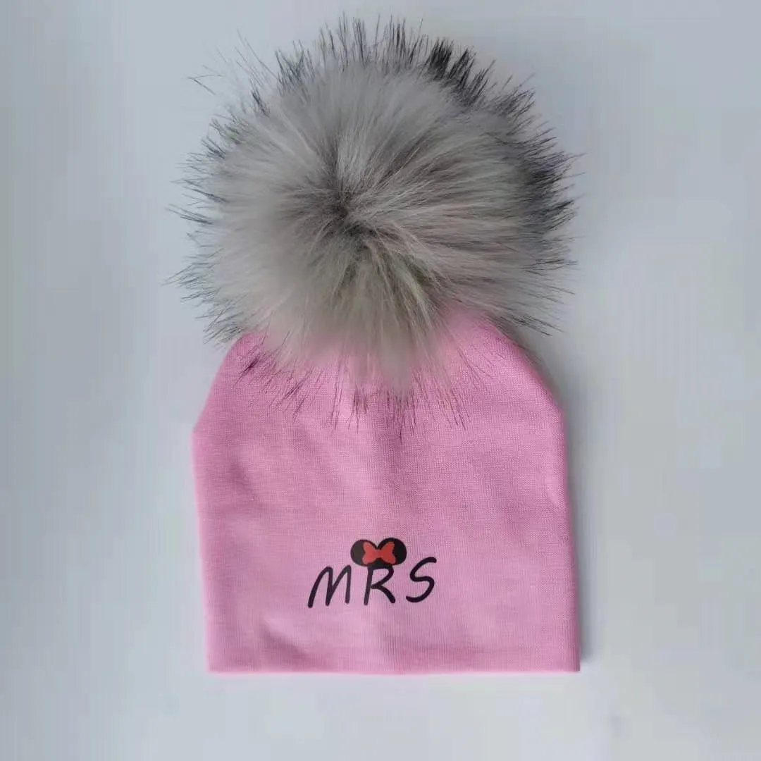 1 gray pom pink mrs Хлопковые шапки для новорожденных, Детские помпоны, реквизит для фотосессии, кружки мистер и миссис, детские шапки, аксессуары для мальчика, шапочка для маленьких девочек, детские шапки - Цвет: 1 gray pom pink mrs