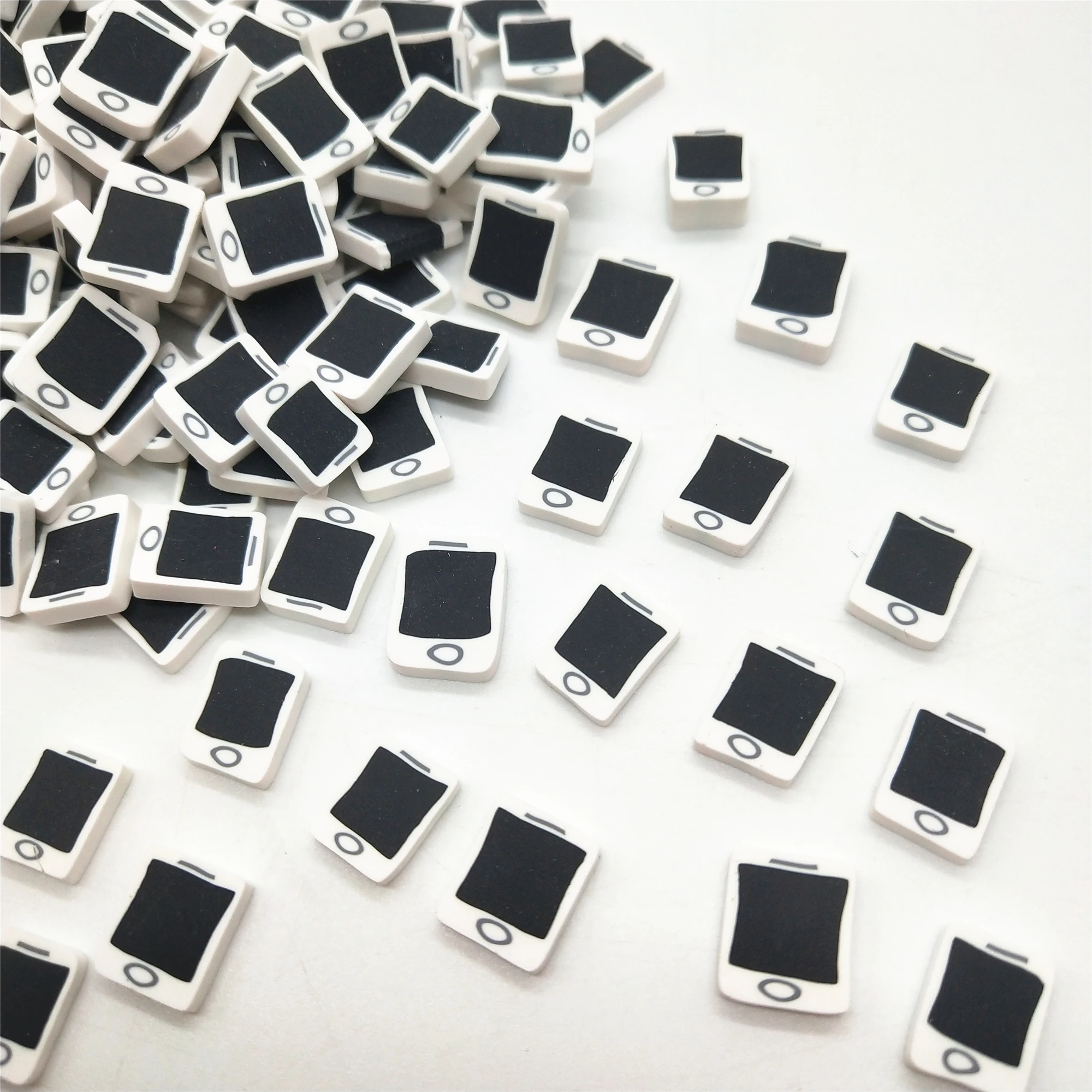 20g/lot 1cm Mobile Phone Polymer Clay for DIY Crafts Plastic Klei Mud Particles Big Cellphone Clays 20g/lot 1cm Mobile Phone Polymer Clay for DIY Crafts Plastic Klei Mud Particles Big Cellphone Clays