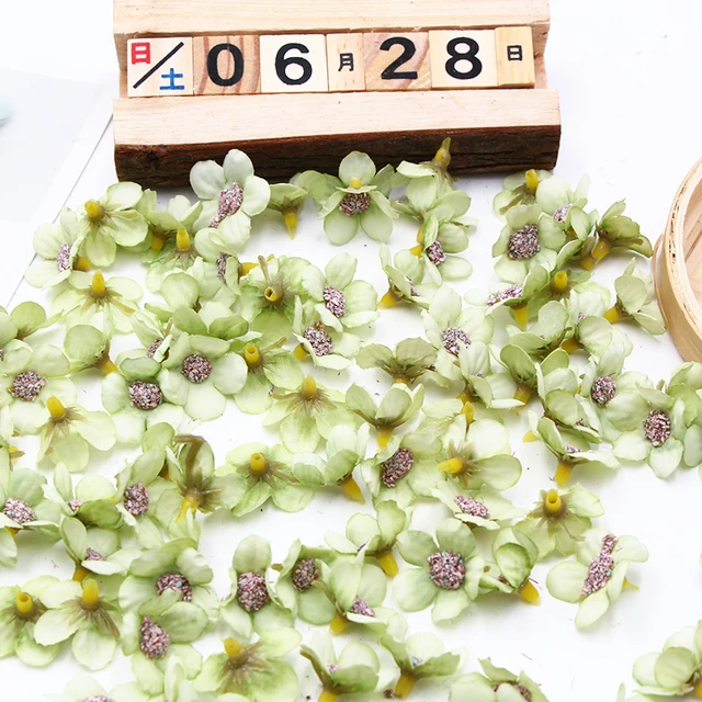 50&100pcs Mini Silk Multicolor Daisy Artificial Flower Heads For Wedding Wreath Scrapbooking DIY Gifts Candy Box Home Decoration Green