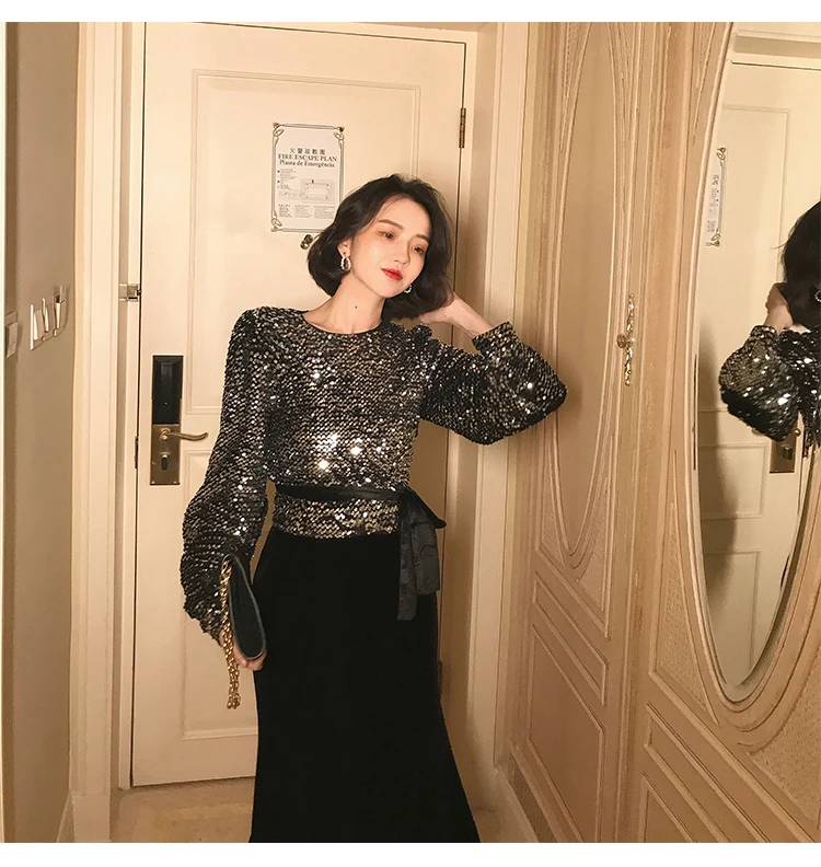 WHITNEY WANG футболка, Весенняя мода, уличная одежда, сексуальная, с открытой спиной, с поясом, с блестящими блестками, футболка, женская футболка, женские вечерние футболки, Топ