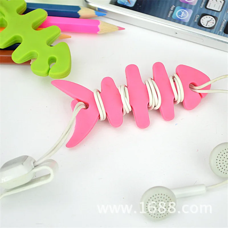 

2pcs Cartoon Fish Bone Cable Organizers Headphone Cord Wrap Reel Data Cable Winder Desk Line Bundle Storage Color Fixer Cord