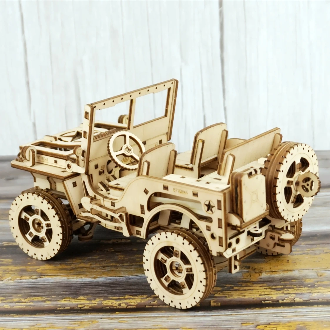 DIY 1: 65 4WD джип деревянный стерео Сборная модель Сборка механическая игрушка