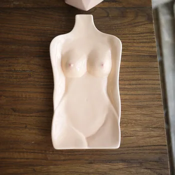 

Creative Sexy Nyotaimori Dish Human Dish Household Soy Sauce Dish Ceramic Service Plate Japanese-Style Snack Plate