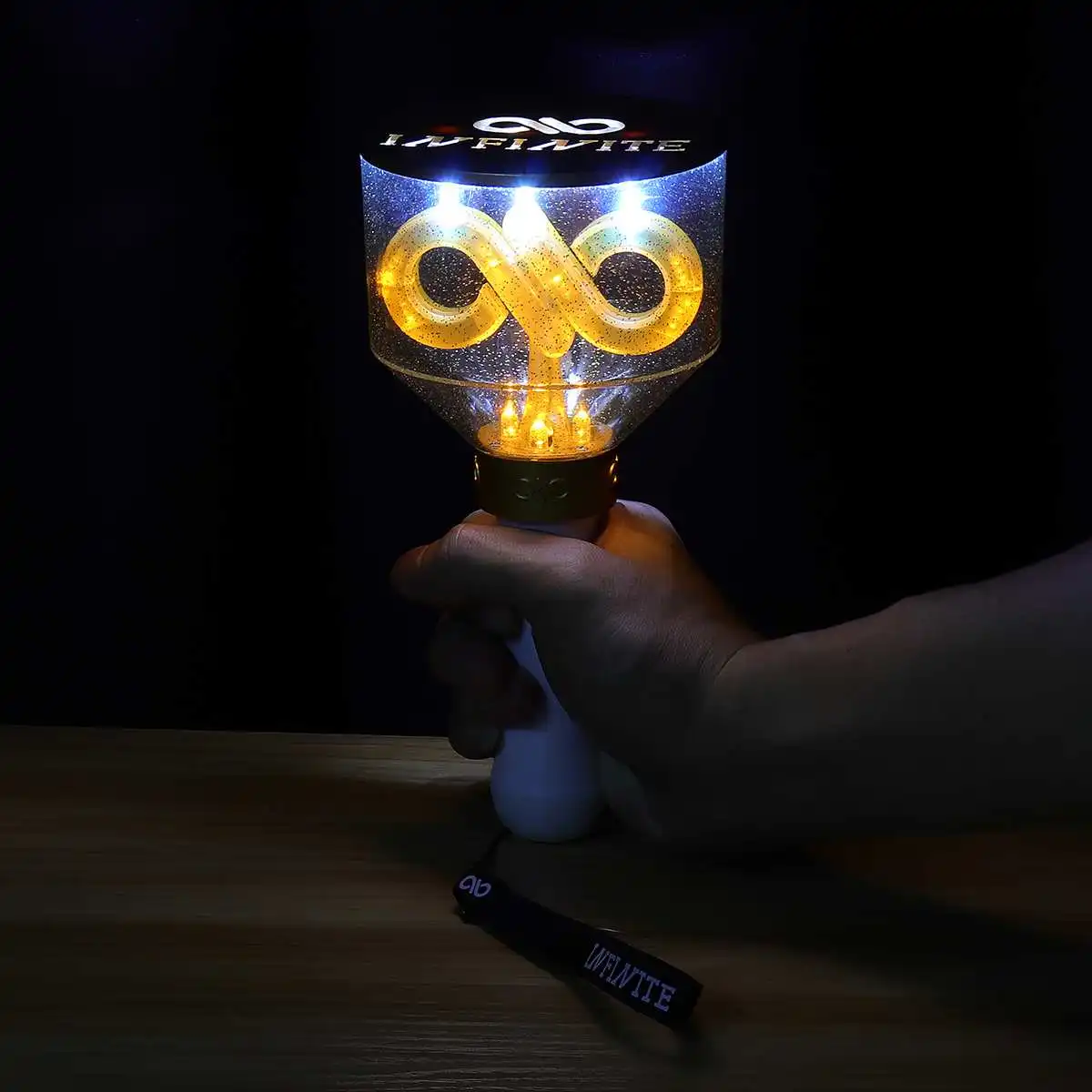 

Hot HOT Infinite Light Stick Kpop GOODS World Tour Concert Glow Lightstick Inspirit Flashlight Glow Lamp Fans Gift in Box