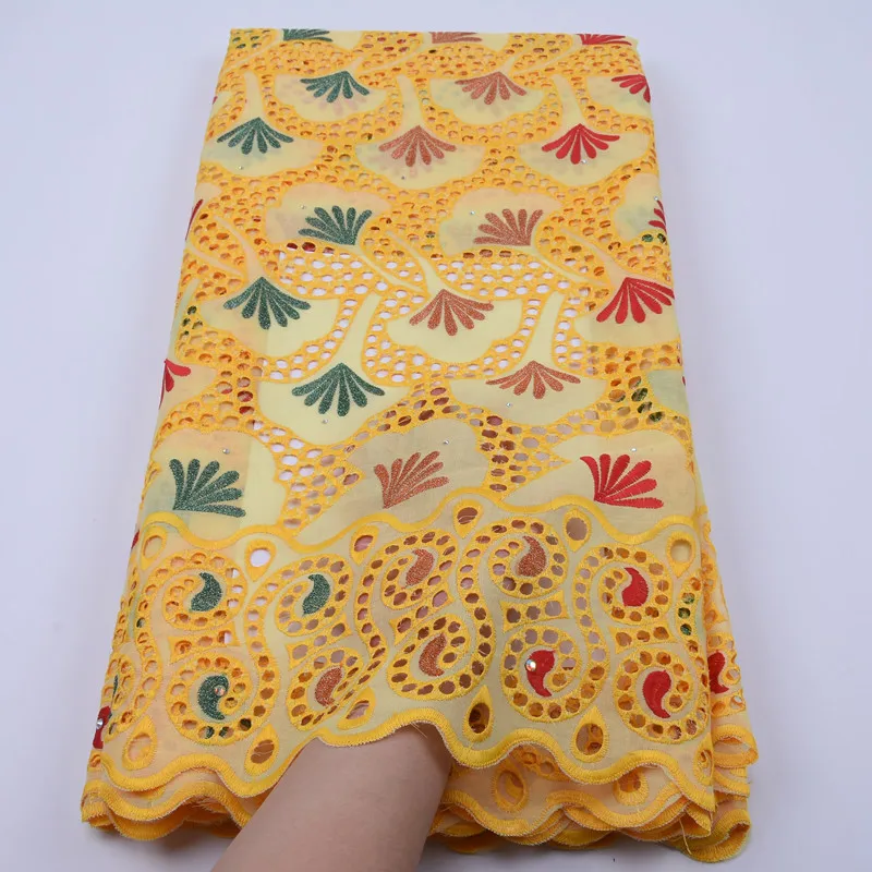 Yellow Новое поступление, нигерийские швейцарские хлопковые кружевные ткани с отверстиями, мягкая африканская швейцарская вуаль, швейцарское кружево с камнями для шитья, F1764 - Цвет: Yellow