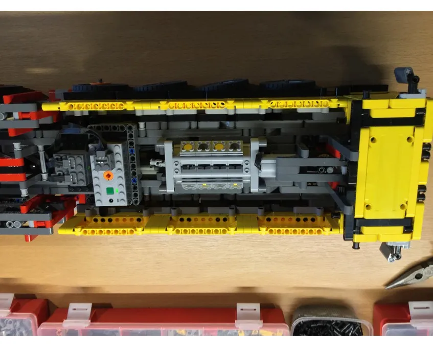 MOC 21510 LTM 11200 Crane 3 by Peteria with 5711 pieces