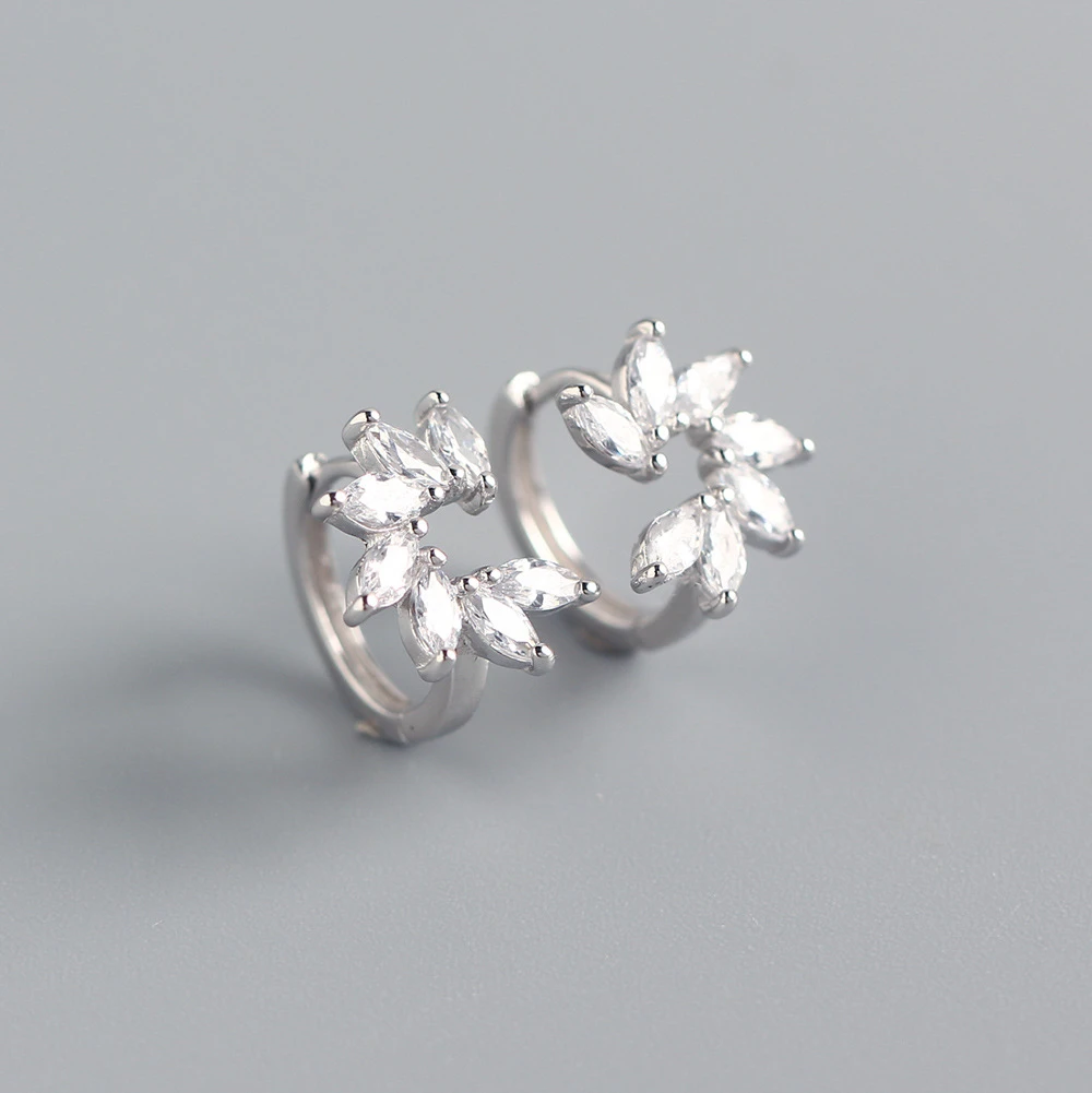 Kikichicc 100% 925 Sterling Silver 8.8mm Zircon Flower Huggies Hoops Crystal CZ Round Unique Jewelry 2020 Piercing Ohrringe