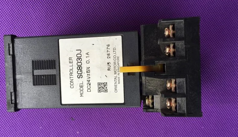 SG8030J используется один, шаговый двигатель импульсный генератор регулятор скорости, хорошая работа