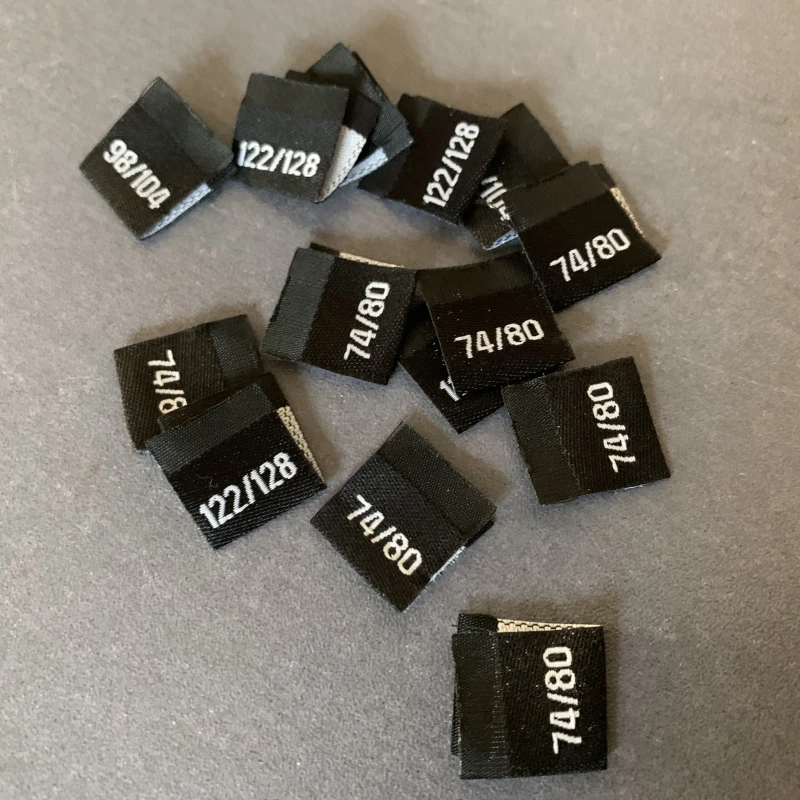 Подгонянные 1,5*3,5 cm конец сложить 75D высокой плотности тканые ярлыки, бирки на одежду