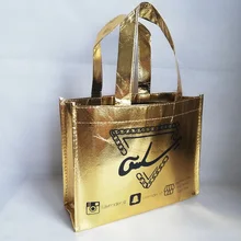 500 шт 20x25x8 см пользовательские сумки с логотипом Глянцевая металлическая Золотая ламинированная многоразовая сумка для подарочных магазинов Свадебный бутик промо