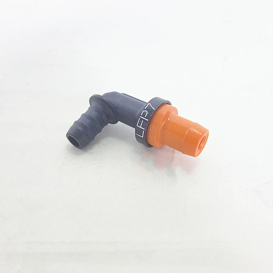 Car Engine PCV Valve LFP7-13-890A Mazda BT-50 Ford C-max Fusion Escape 8S4Z6A666A