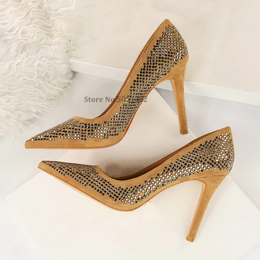Sequined Bling Woman Pump 3