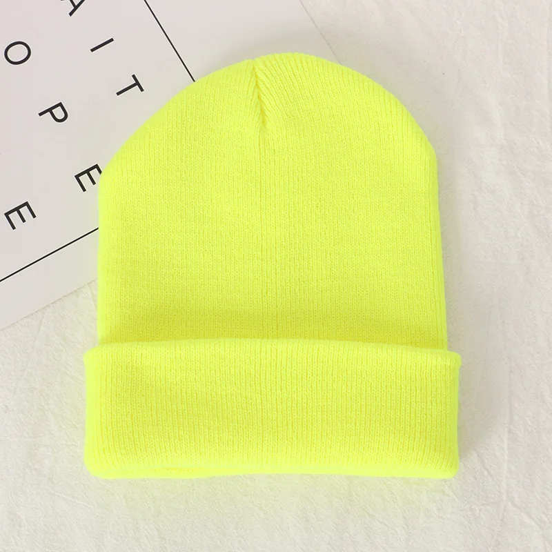 Fluorescent yellow 10 шт./партия, Новые однотонные шапочки Skullies, шапки, теплая вязаная Осенняя зимняя шапка для женщин, мужчин, хип-хоп шапка - Цвет: Fluorescent yellow