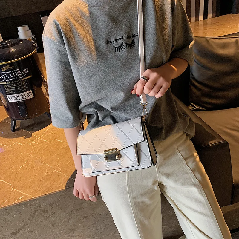 

CHIC Chain Bag Women's 2018 New Style Embroidery Line Shoulder Bag Korean-style Versatile Shoulder Bag Fashion Lock Small Square