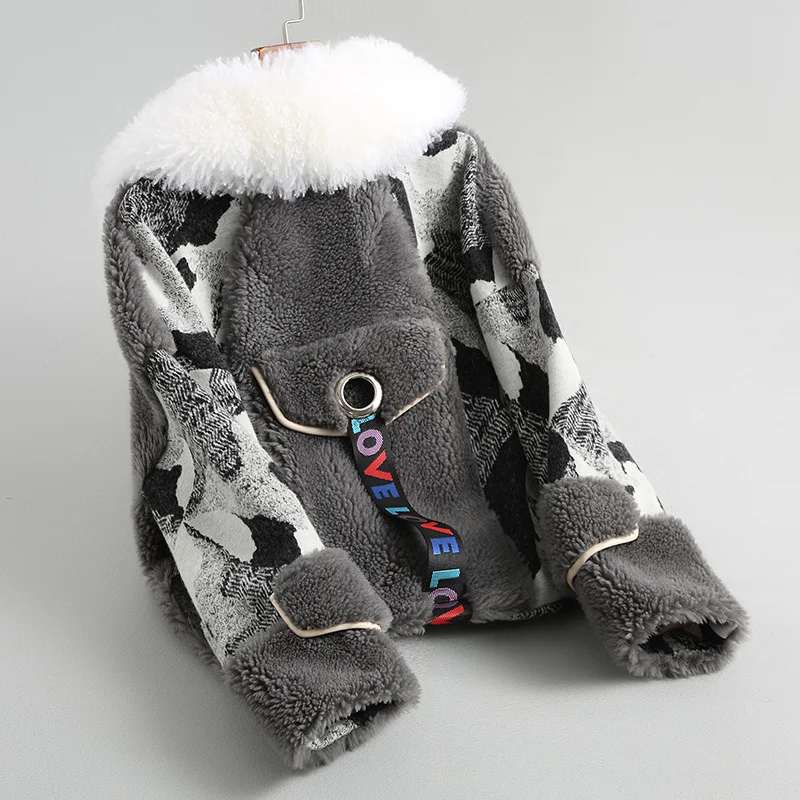 

Wool New 2020 Coats Women Patchwork Real Lamb Fur Coat Female Short Winter Jackets Outerwear abrigo mujer 18075 WYQ1813