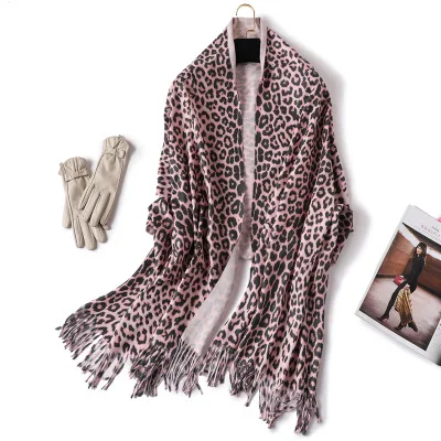 Fashion Cashmere Leopard Scarf For Women Tassel Shawl Double Faced Soft Pashmina Hijab Winter Warm Scarf Blanket Red Camel Green - Цвет: 7