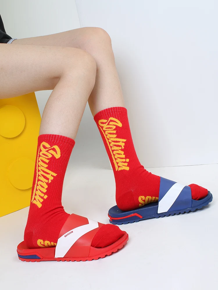 Soultrain-Calcetines de algodón con letras de grafiti para hombre y mujer, medias con personalidad para monopatín, novedad