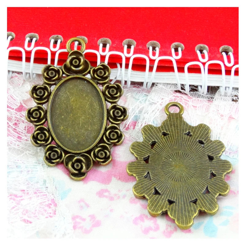 

10pcs Oval Metal Alloy Flower Pendant Tray Fit 18*25mm ,Antique Bronze Color,Vintage Handmade Cameo Base Setting