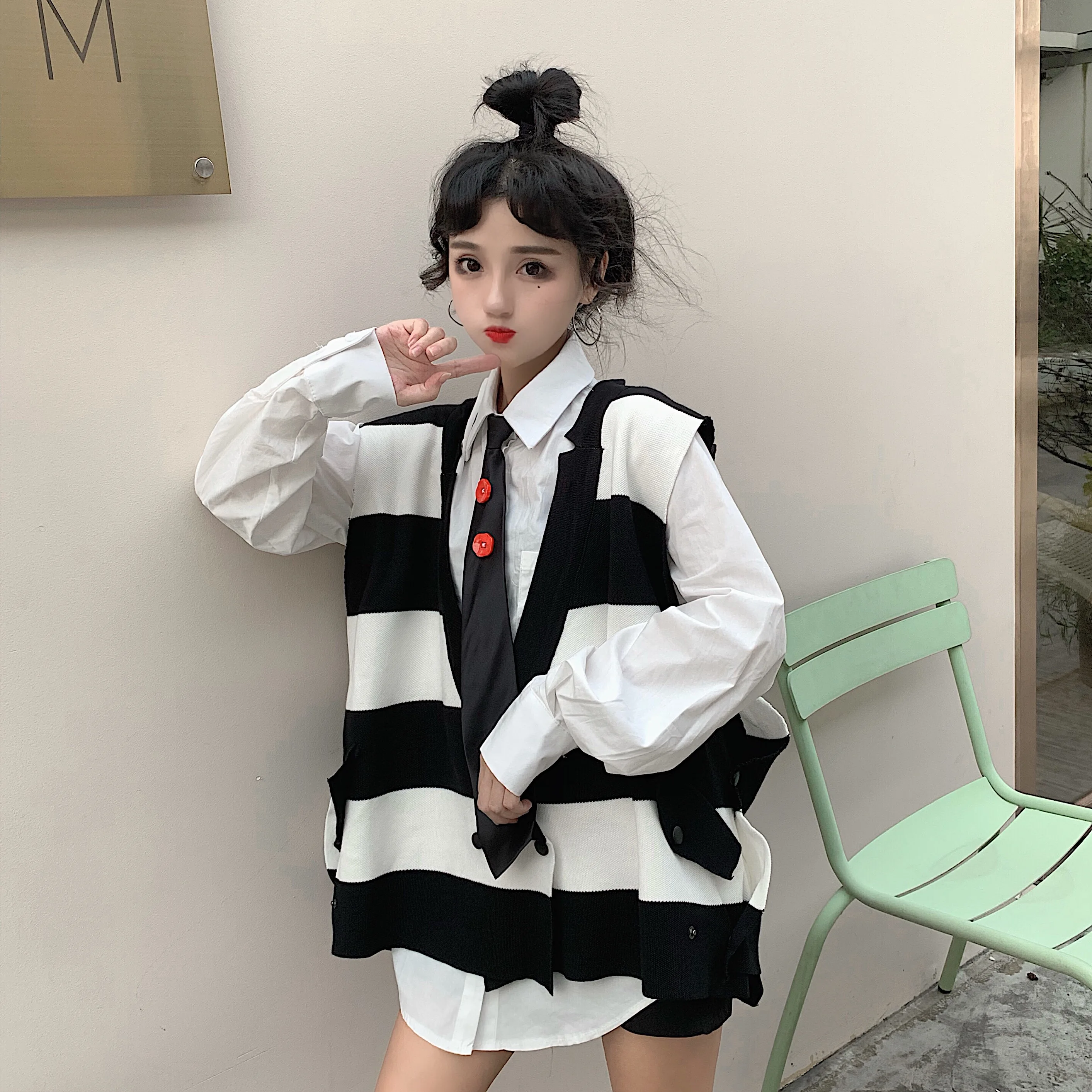 Harajuku Lazy Weater женская осенняя и зимняя одежда черно-белый полосатый свитер жилет добавить тонкие белые женские рубашки