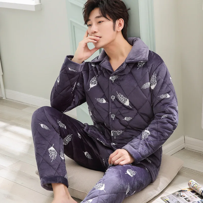 

Winter Men Pajamas Flannel Thick plus Velvet Middle-aged Coral Velvet Three Layer Padded Warm Tracksuit 2591