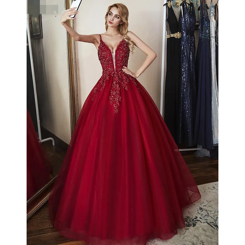 

Red Luxury Quinceanera Dresses Ball Gown Sequin Spaghetti Straps Tulle Prom Debutante Sixteen Sweet 16 Dress vestidos de 15 anos