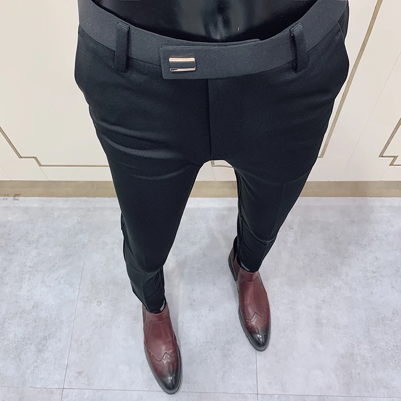 Barato Pantalones sociales ajustados para hombre, traje de botones a la moda, pantalones verdes, ropa de calle, vestido de negocios, Pantalón de traje sólido, novedad de 2020 Myw5eNoGjaV