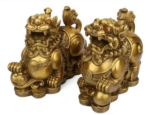 

A Pair Exquisite Furnishing Articles Brass Carved Mythical Animals Play Beads Coin Money Wealth Animal Statue