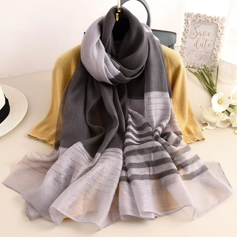 11799479008_2070773686