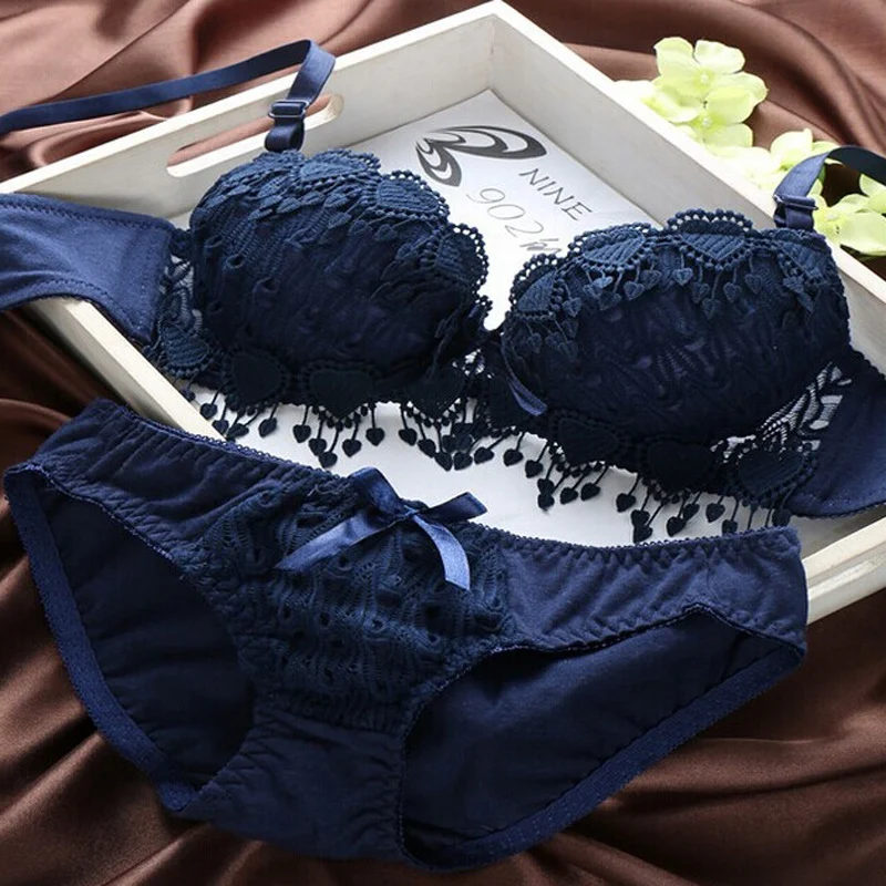 

2018 Brand Sexy Lace Bra Set Solid Heart Floral Pattern Quarters Women Underwear Hot Sale Girls Intimate 5 Colors NS