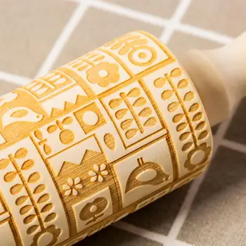 

Christmas Embossing Rolling Pin Non-Stick Fondant Dough Roller Decorating Cake Cake Decorating Tool