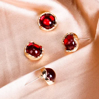 

A Berry Ruby Earrings | Vintage Retro French Textured Matte Gin Red Clip-on Ear Stud