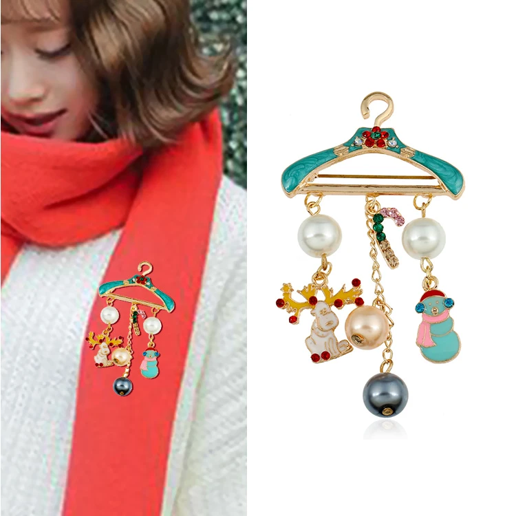 

Hanger Brooch Snowman Tassel Brooches Pin Scarf Clip Broche for Women Men Christmas Jewelry Gift