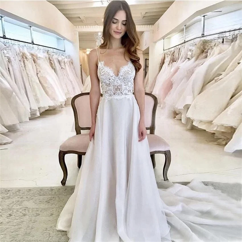 

2020 New arrival Chiffon Wedding Dresses Spaghetti Straps V-neck Lace Appliques Backless Cheap Wedding Gowns Vestido De Noiva