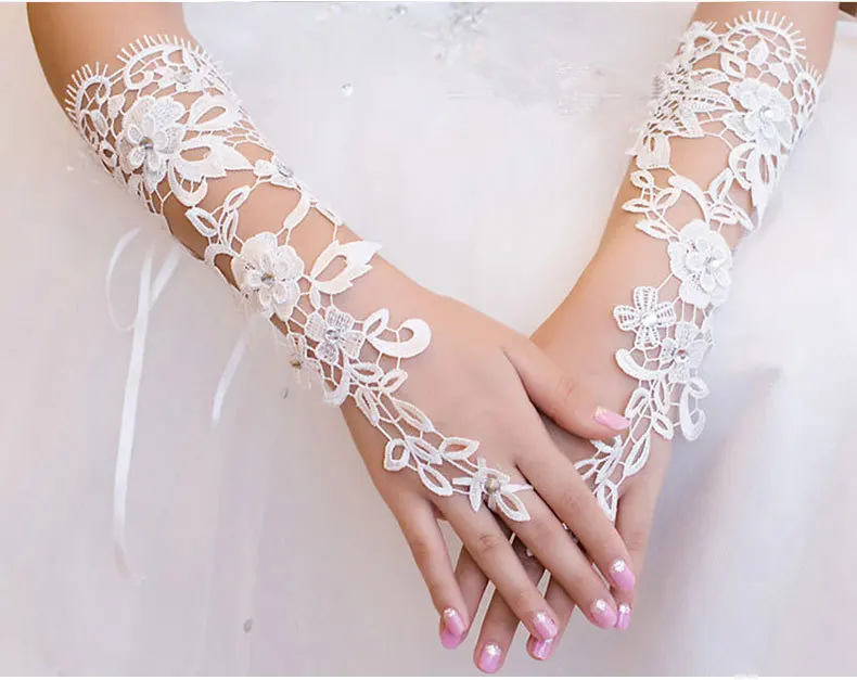 Bride Gloves Fingerless Lace Appliques Beaded Wedding Accessories