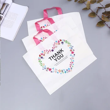 

10PCS/lot Fashion Plastic Gift Bag With Handle Tote bag Thick Large Plastic Shopping Bags Thick Boutique Gift Clothing Packaging