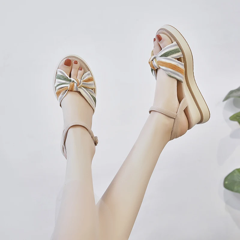 

2020 new sandals female fairy trendy shoes summer sports and leisure wedge heel Roman beach heightening shoes Z799