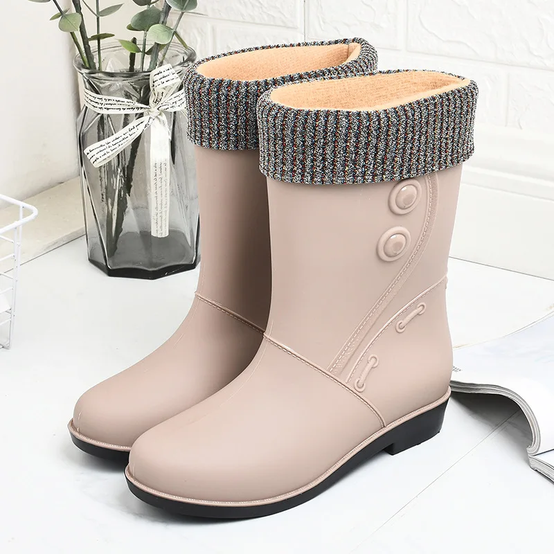 2021 Women Mid-calf Rain Boots Non-slip Short Outdoor Rain Shoes Woman Solid Waterproof Rainboots Warm Plush Inserts