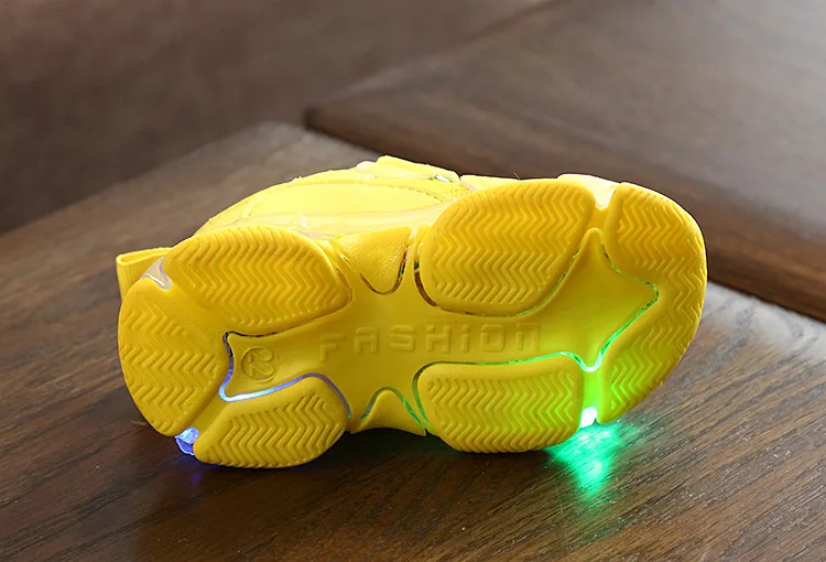 Детская обувь с подсветкой, Детские кроссовки со светящейся подошвой, новая детская спортивная дышащая обувь для мальчиков, светодиодный кроссовки для девочек