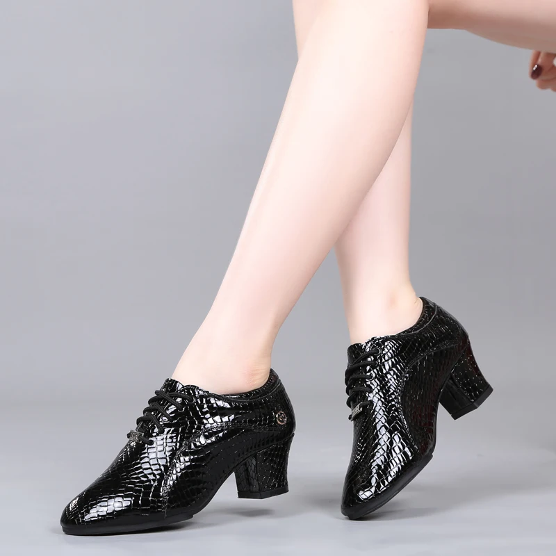 Cowhide Sports Women's Shoes Soft Sole Adult Square Shoes For Women Leather Modern Latin Dance Shoes Ballroom Sneakers